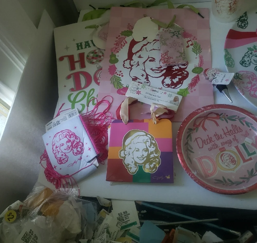 Dolly Parton Holidays Party Set 10 Items New